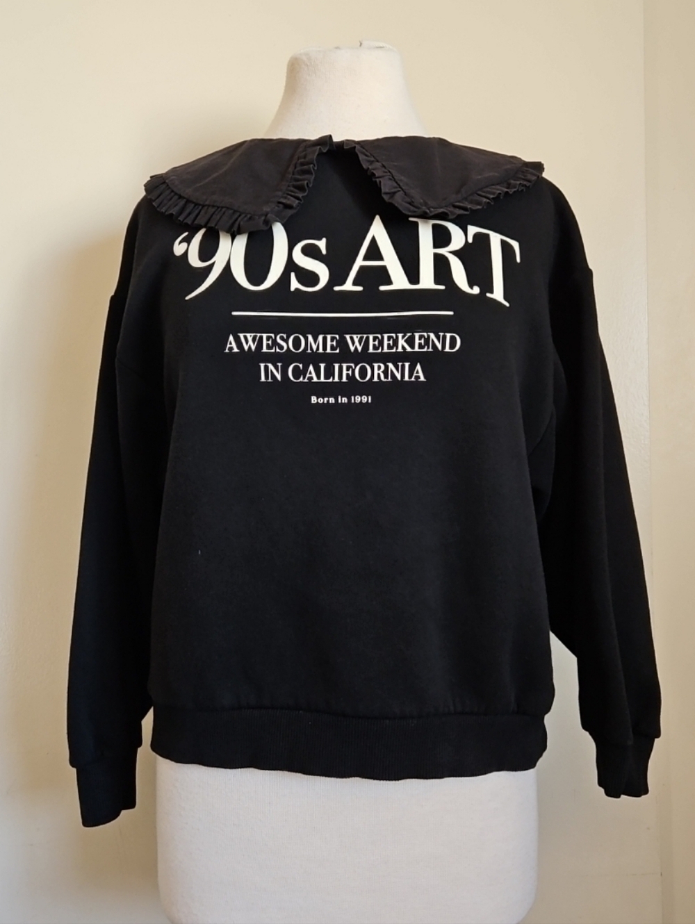 Zara Black '90s ART Awesome Weekend Ruffled Collar Sweatshirt Junior 13-14